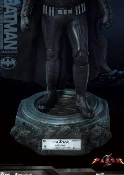 Batman Master Craft Statue Batman Modern Suit 42 cm