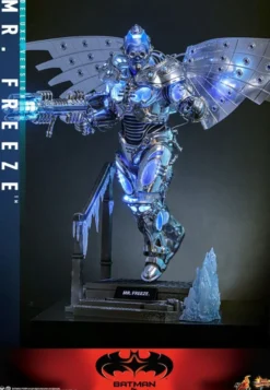 Batman & Robin Movie Masterpiece Actionfigur 1/6 Mr. Freeze Deluxe Version 33 cm