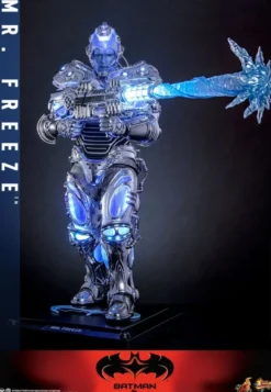 Batman & Robin Movie Masterpiece Actionfigur 1/6 Mr. Freeze 33 cm
