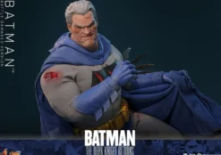 Batman: The Dark Knight Returns Comic Masterpiece Actionfigur 1/6 Batman (Battle Damaged Version)
