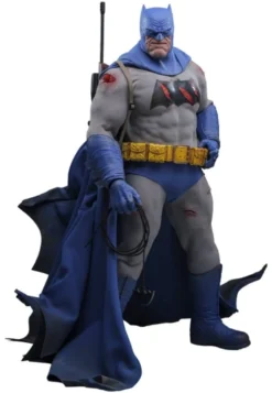Batman: The Dark Knight Returns Comic Masterpiece Actionfigur 1/6 Batman (Battle Damaged Version)