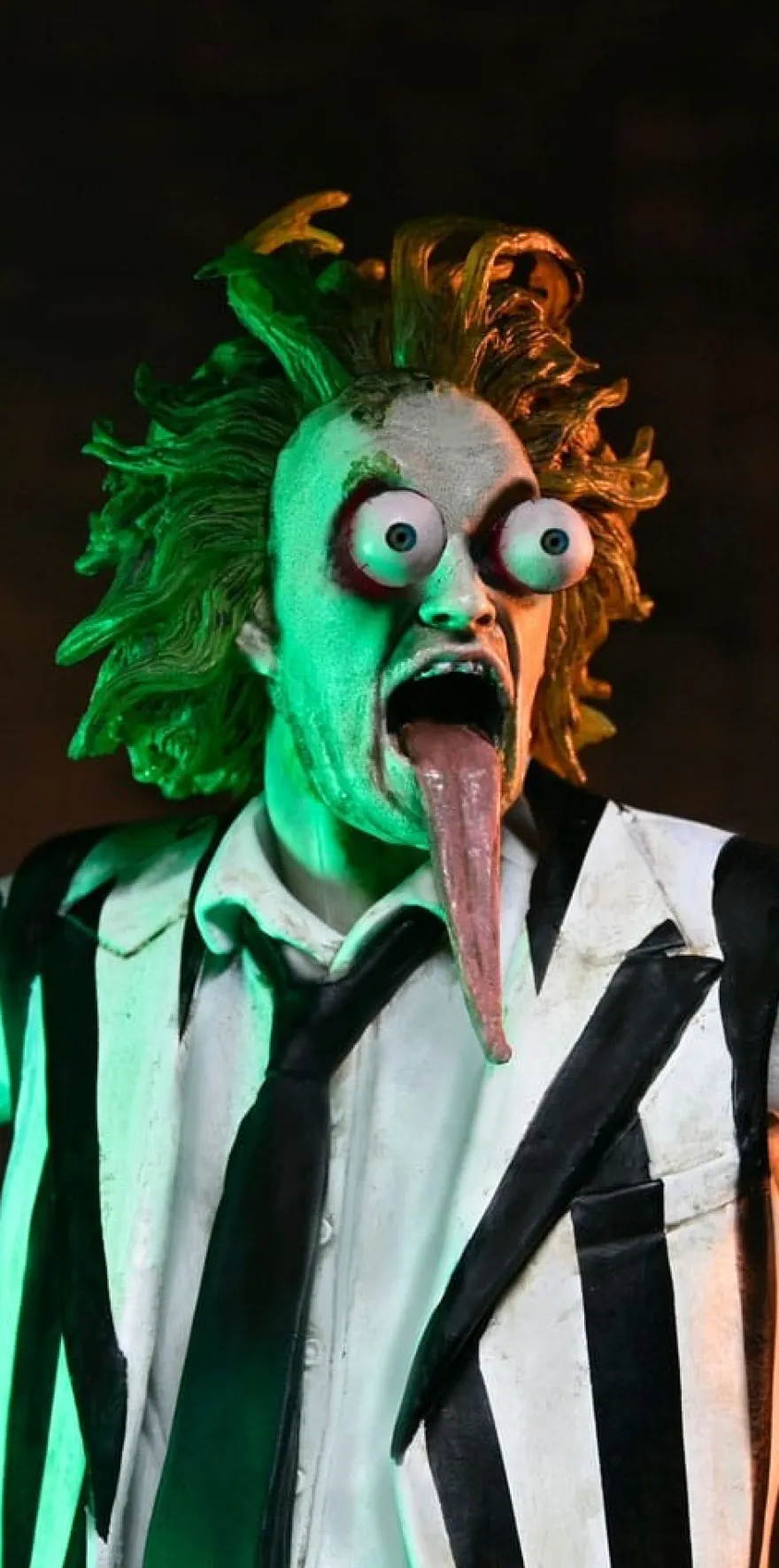 Beetlejuice Beetlejuice Actionfigur 7 Scale Ultimate Striped Suit Beetlejuice 18 cm