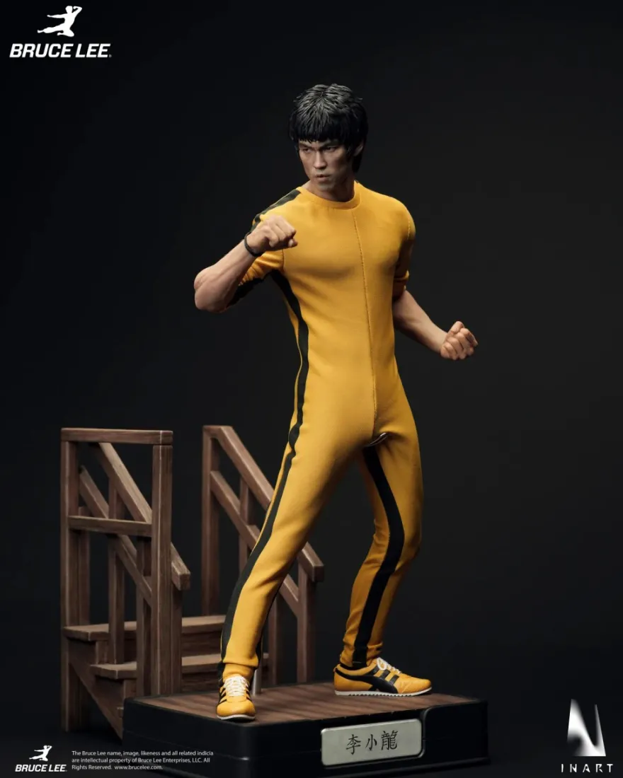 Bruce Lee (Yellow Jumpsuit) 1/6 Collectible Figure