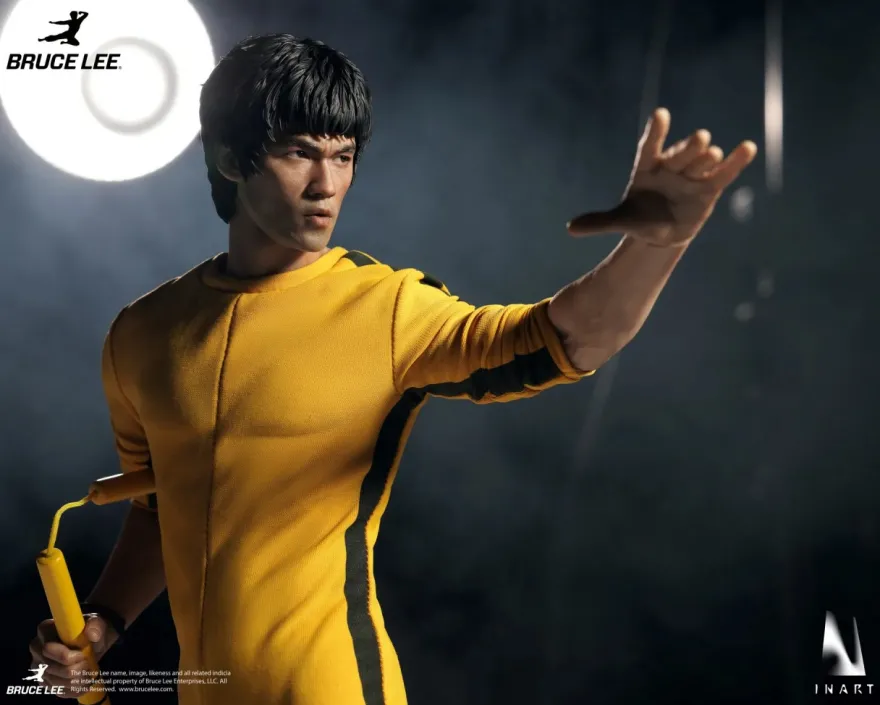 Bruce Lee (Yellow Jumpsuit) 1/6 Collectible Figure