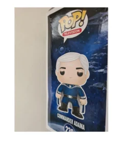B-Ware Battlestar Galactica POP! Television Vinyl Figur Commander Adama 9 cm - defekte Verpackung