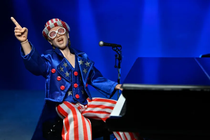 B-Ware: Elton John Retro Actionfigur Elton John (Live 1976) - Eingedrückte Verpackung