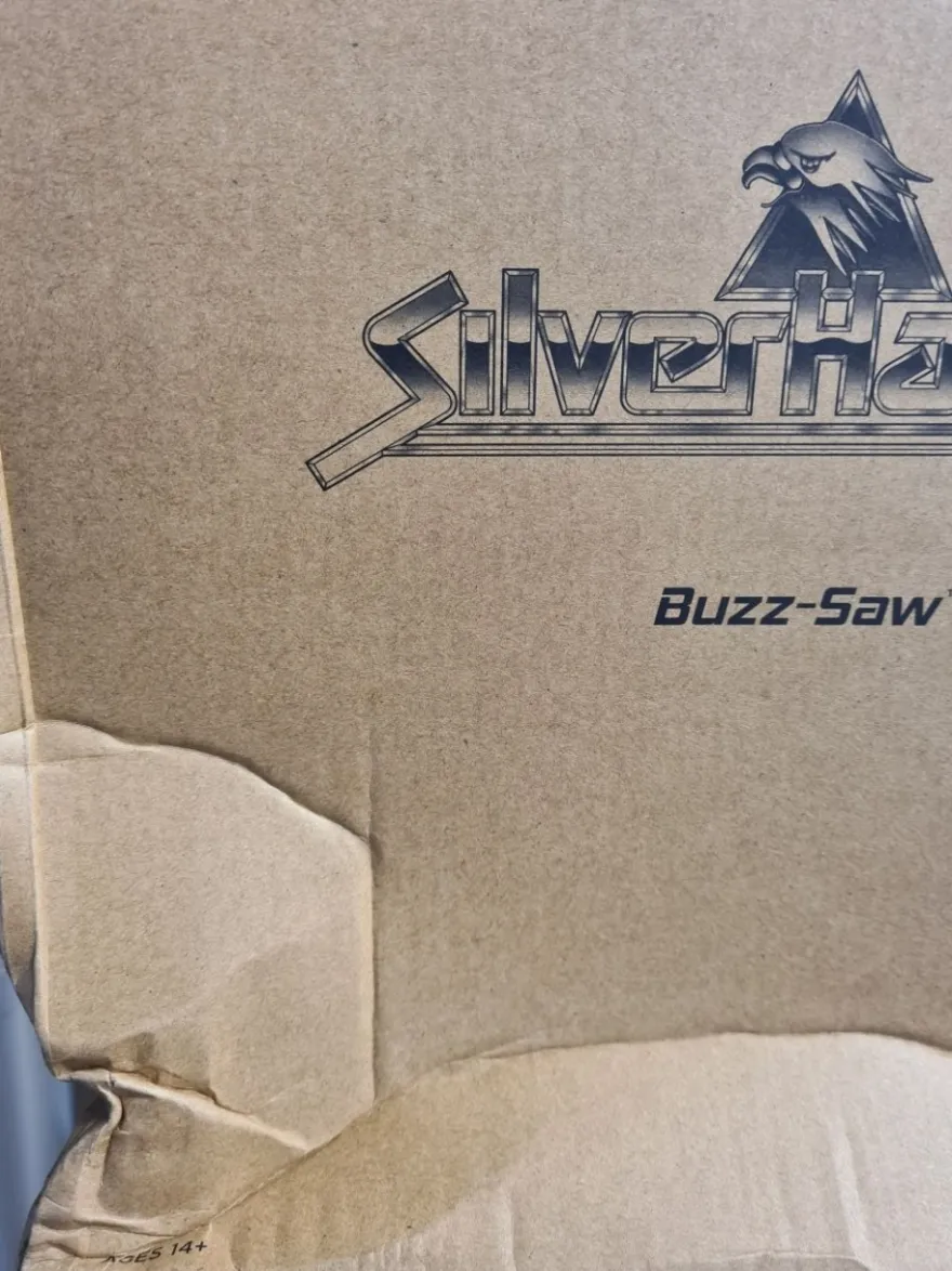 B-Ware: Silverhawks Ultimates Actionfigur Buzz-Saw - Beschädigte Verpackung