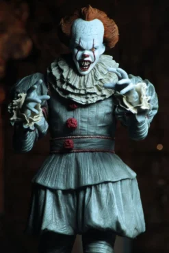 B-Ware Stephen Kings Es 2017 Actionfigur Ultimate Pennywise (Dancing Clown) 18 cm - LED defekt