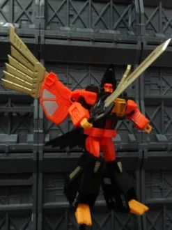 B-Ware Unique Toys War Lord Combiner UT-W01 War Hawk - defekte Verpackung