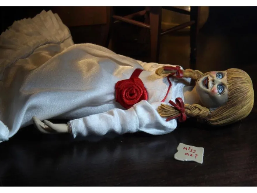 Conjuring Universe Retro Actionfigur Annabelle