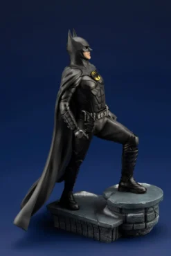 DC Comics ARTFX Statue 1/6 The Flash Movie Batman 34 cm