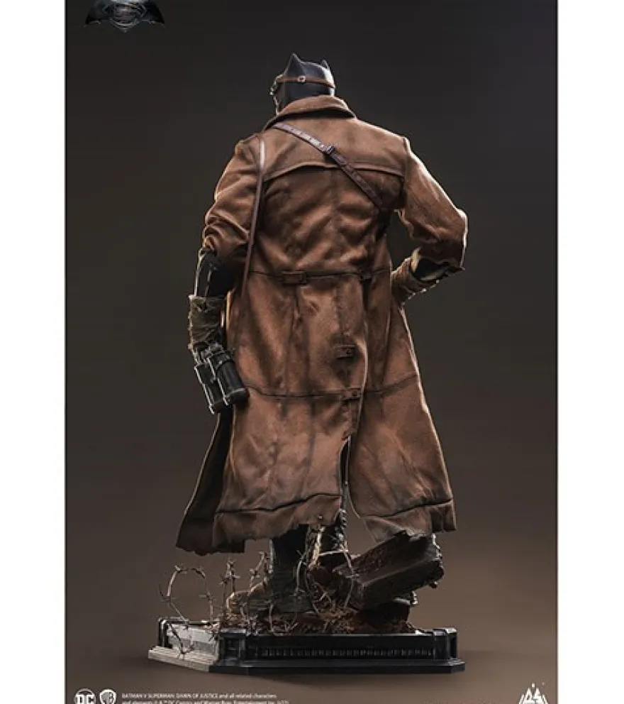 DC Comics Batman vs Superman Dawn of Justice - Knightmare Batman 1:4 Scale Statue