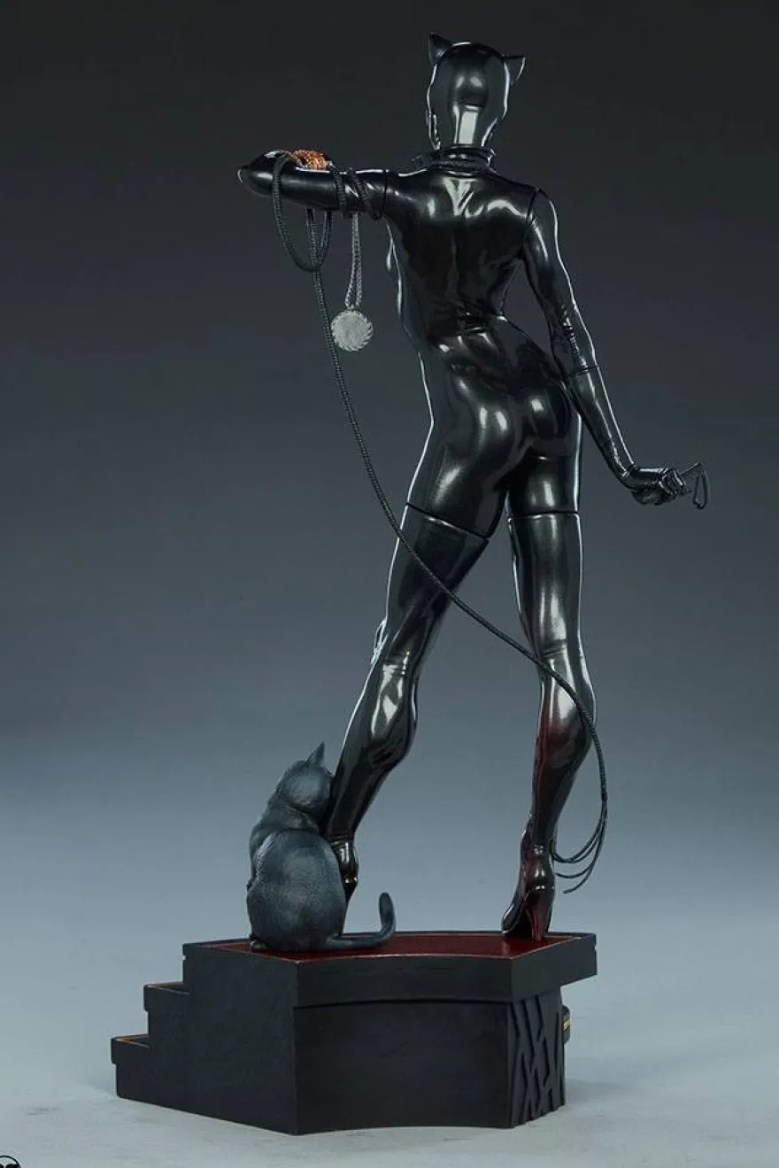 DC Comics Premium Format Statue Catwoman 53 cm