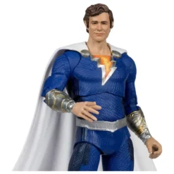 DC Multiverse Actionfiguren 2er-Pack Shazam (Battle Damage) & Freddie Freeman (Gold Label) 18 cm