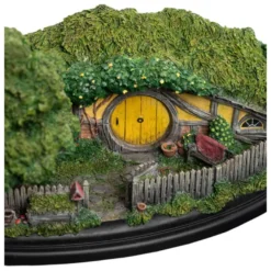 Der Hobbit Statue Hobbit Hole - 25 Gandalf's Cutting 14 cm