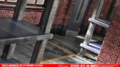 Extreme Sets Rustic Warehouse Pop-Up Diorama 1/12