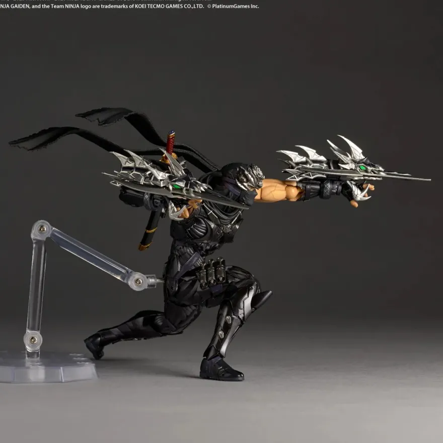 Revoltech Amazing Yamaguchi Ryu Hayabusa Ninja Gaiden 4 Actionfigur