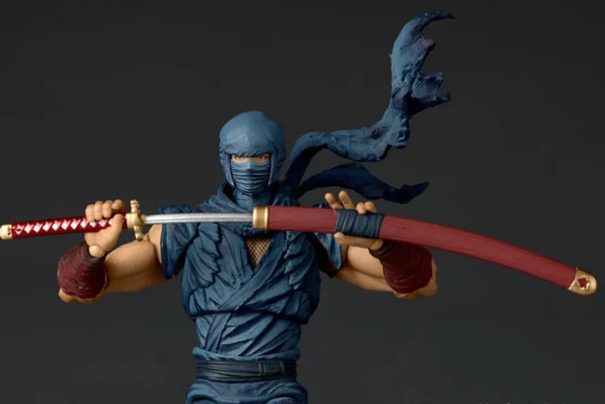 Revoltech A.Y. Ninja Gaiden Ryu Hayabusa Ninja Ver. Actionfigur