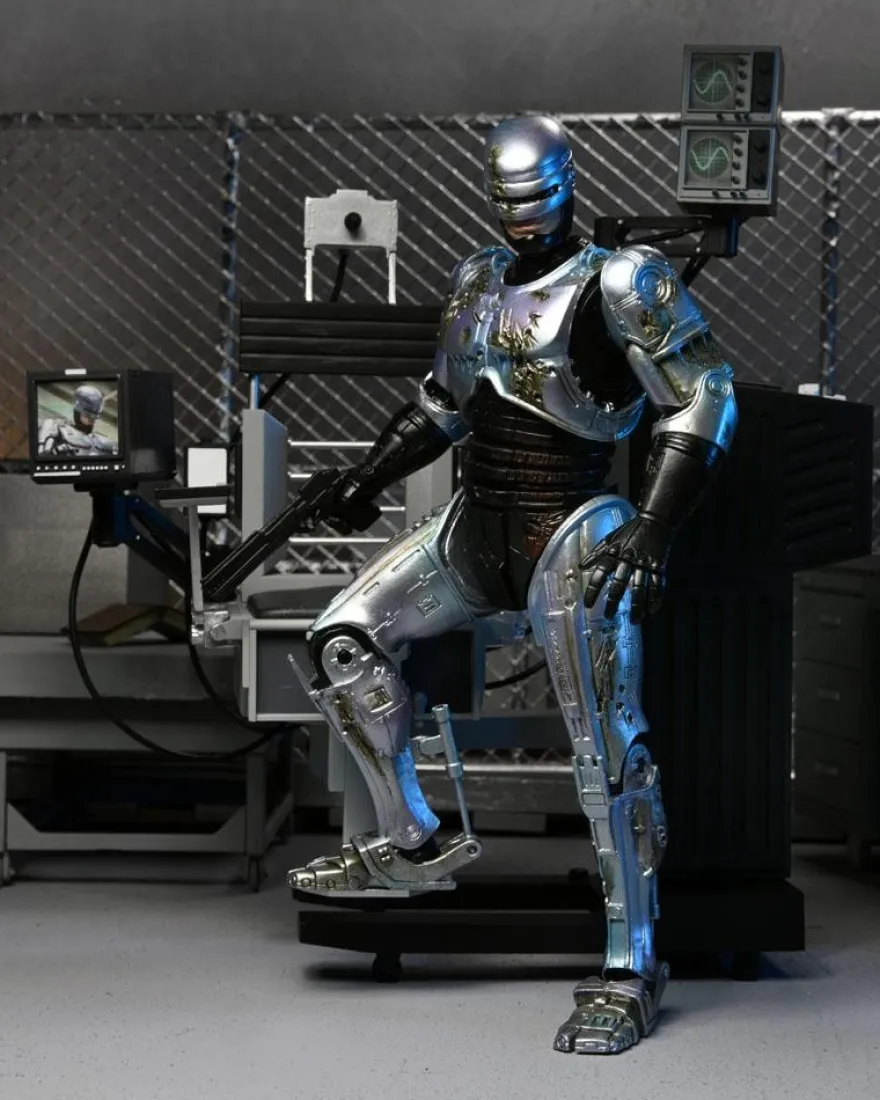 RoboCop Actionfigur Ultimate Battle Damaged RoboCop with Chair