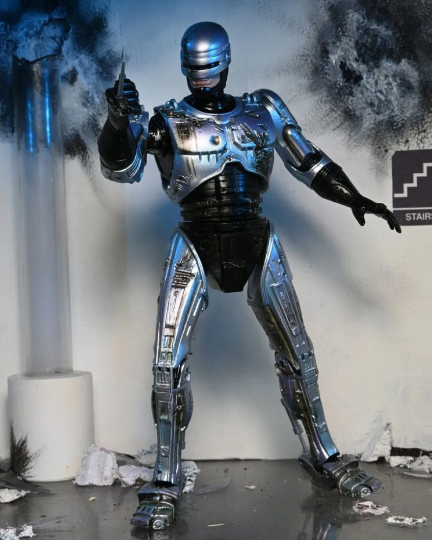 RoboCop Actionfigur Ultimate Battle Damaged RoboCop with Chair