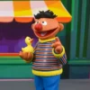Sesamstraße Toony Classics Actionfigur Ernie 15 cm