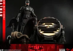 The Batman Movie Masterpiece Actionfigur 1/6 Batman & Bat-Signal (Collectible Set)