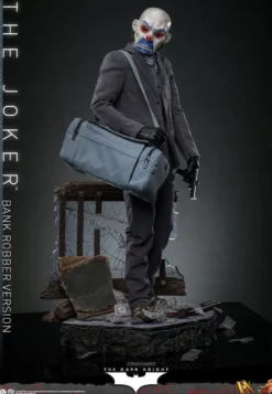 The Dark Knight DX Actionfigur 1/6 The Joker (Bank Robber Version) 30 cm