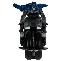 The Flash DC Multiverse Fahrzeug Batcycle with Batman