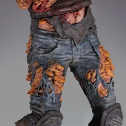 The Last of Us Part II PVC Statue Armored Clicker 22 cm
