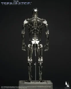 The Terminator T-800 Endoskeleton 1/6 Collectible Figure