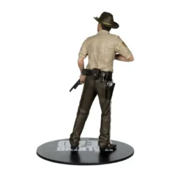 The Walking Dead Rick Grimes 1:8 Scale Posed Figure