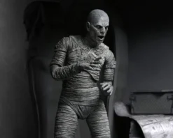 Universal Monsters Actionfigur Ultimate The Mummy (Black & White)