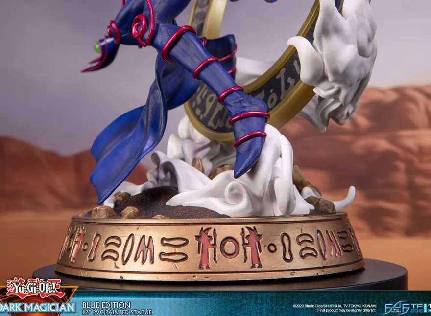 Yu-Gi-Oh! PVC Statue Dark Magician (Blue Version)
